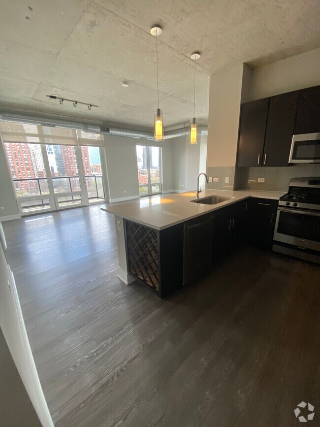 South Loop Condos for Rent with EV Charging Chicago, IL 5 Rentals