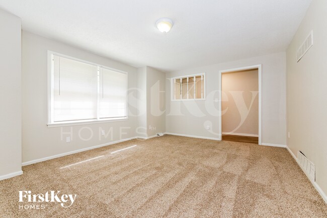 Foto del edificio - 6712 Manchester Ave