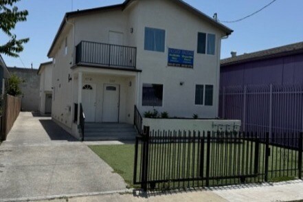 Foto del edificio - 322-324 E 33rd St