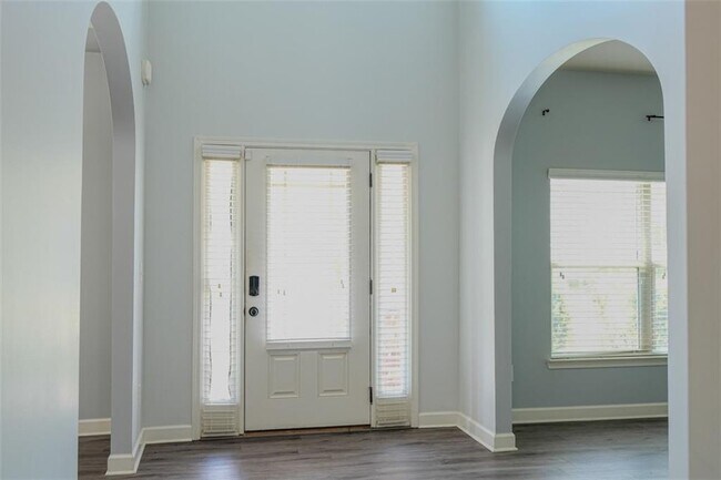 Foto del edificio - 921 Prather Ct SW