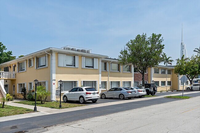Building Photo - 5700 NE 22nd Way