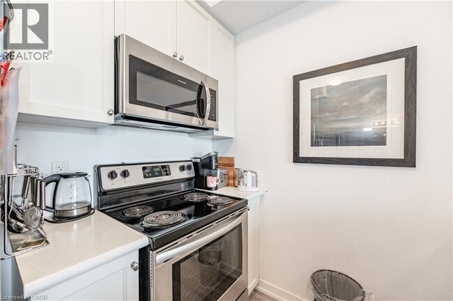 Building Photo - 125 Shoreview Pl