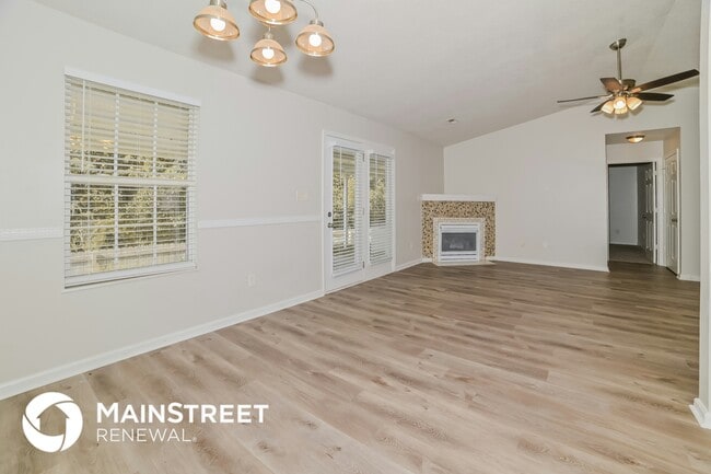Building Photo - 5051 Cattail Ln