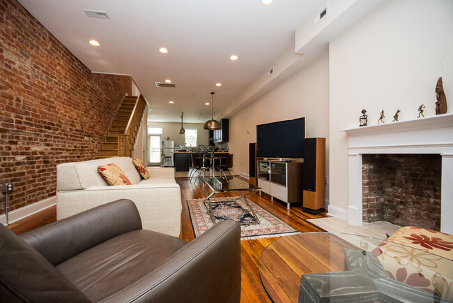 Foto del edificio - 608 Harvard St NW