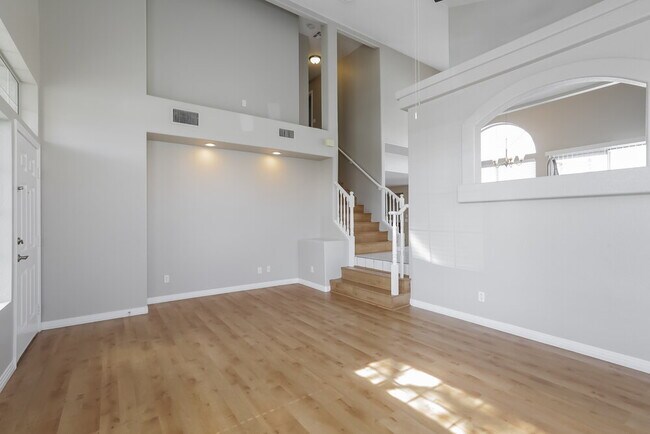 Foto del edificio - 8828 Dove Cove Dr