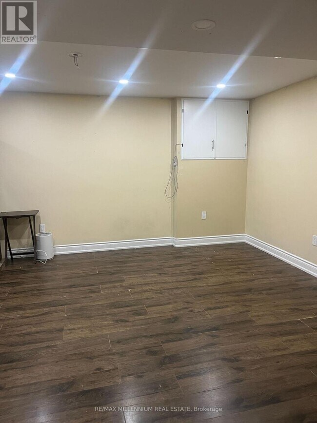 Photo du bâtiment - 18 Junewood Crescent