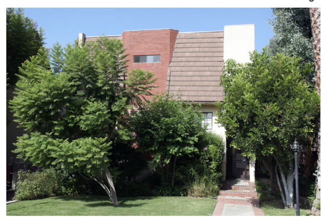 Front Entrance - 1317 Valley View Rd
