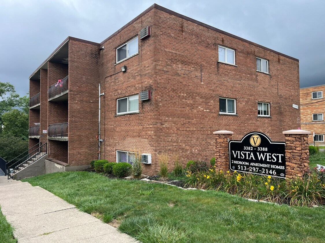 3382 McHenry Avenue Apartments in Cincinnati, OH