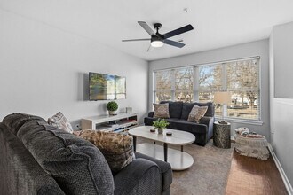 Building Photo - 1852 N Scull Creek Dr