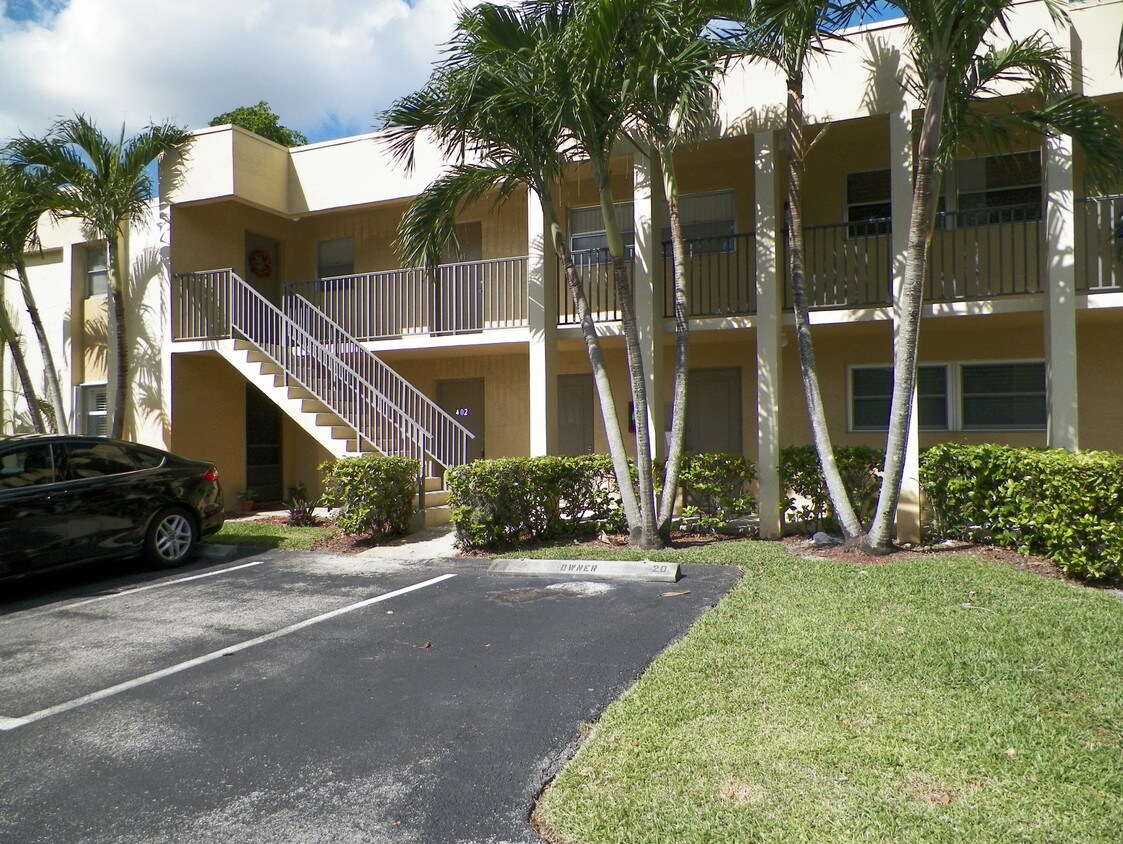 8511 Old Country Manor Unit 402, Davie, FL 33328 Apartment for Rent