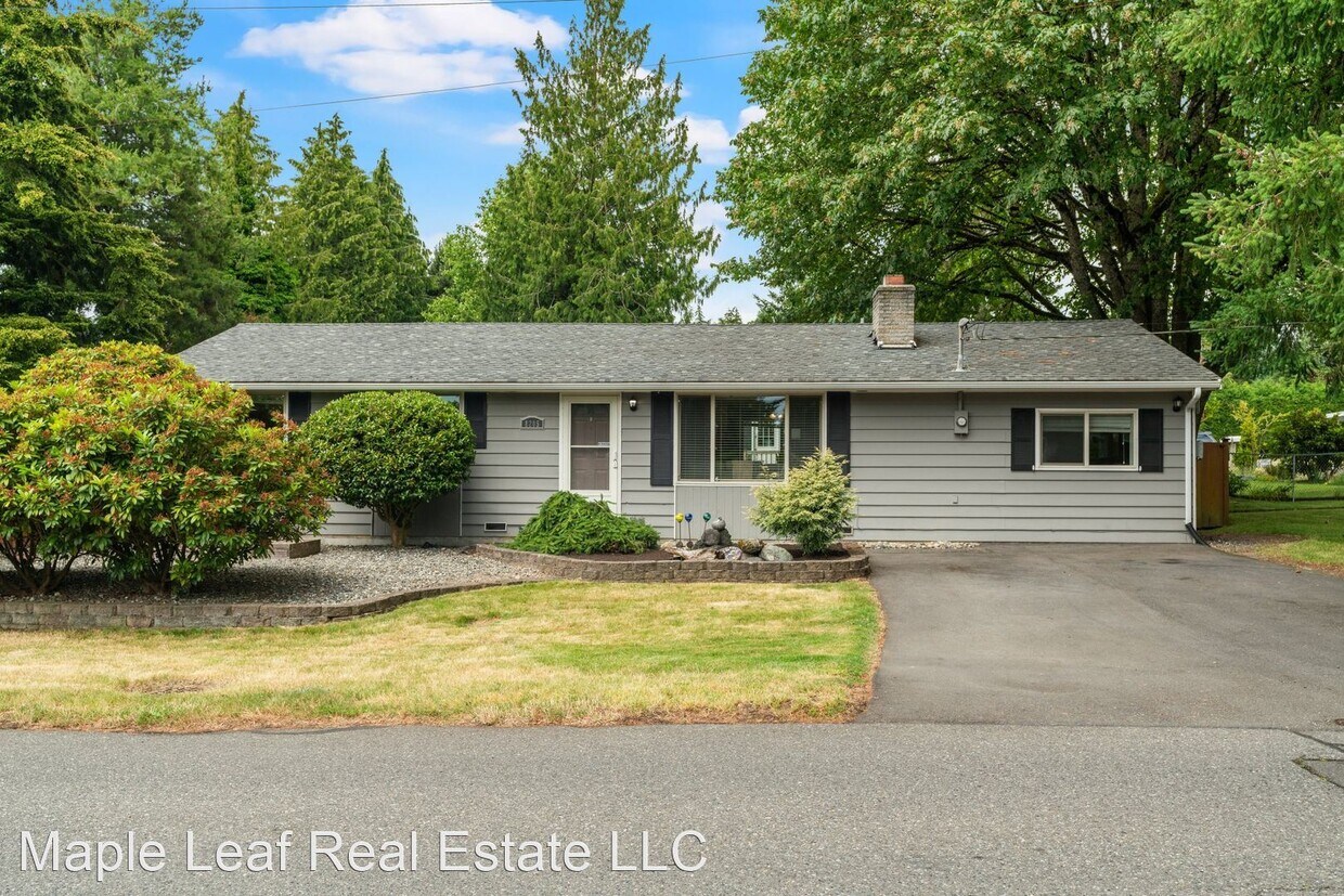 3 br, 1 bath House 8205 218th St SW House Rental in Edmonds, WA