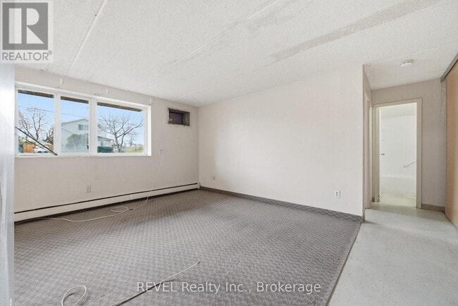 Photo du bâtiment - 19 Manchester Ave