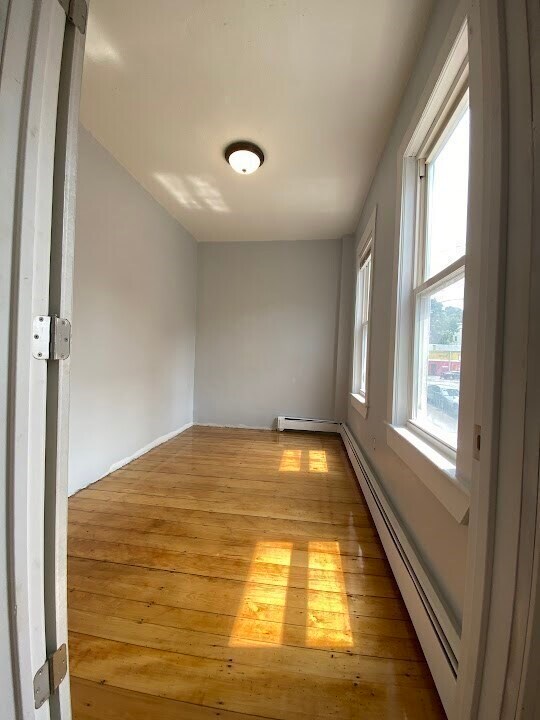Building Photo - 213 Boylston St
