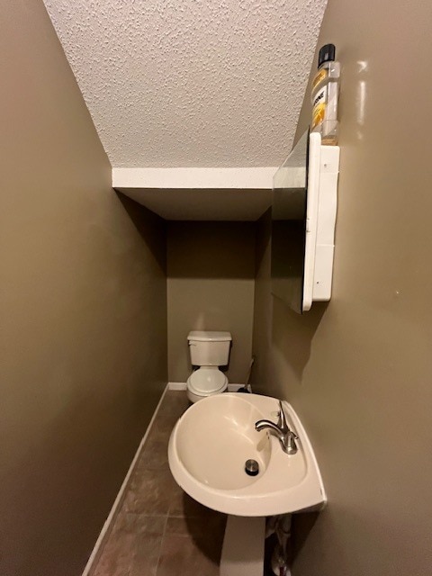 Building Photo - 420 S Olive St