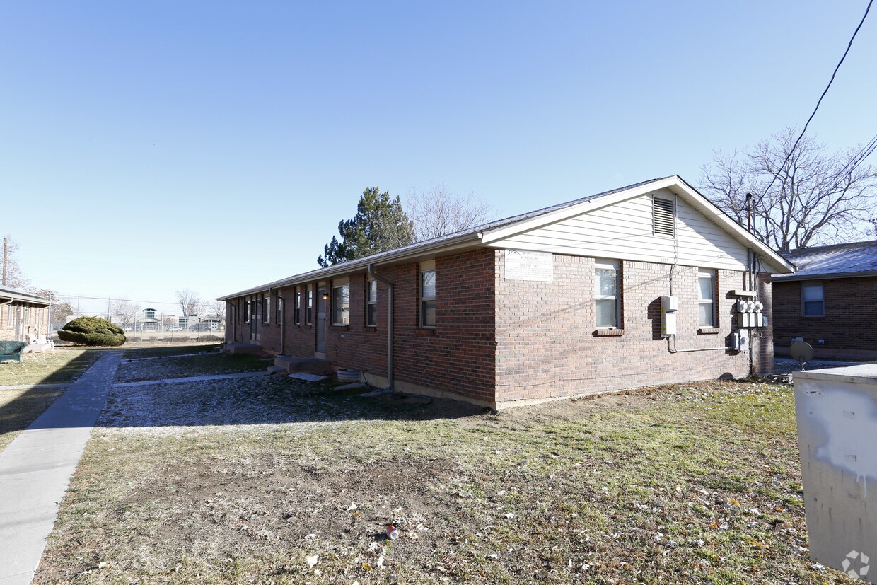 Building Photo - 4490 Pecos St
