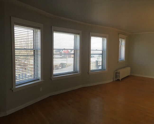 Foto del edificio - 109-111 Duplex