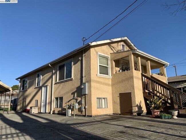 Foto del edificio - 33542 4th St