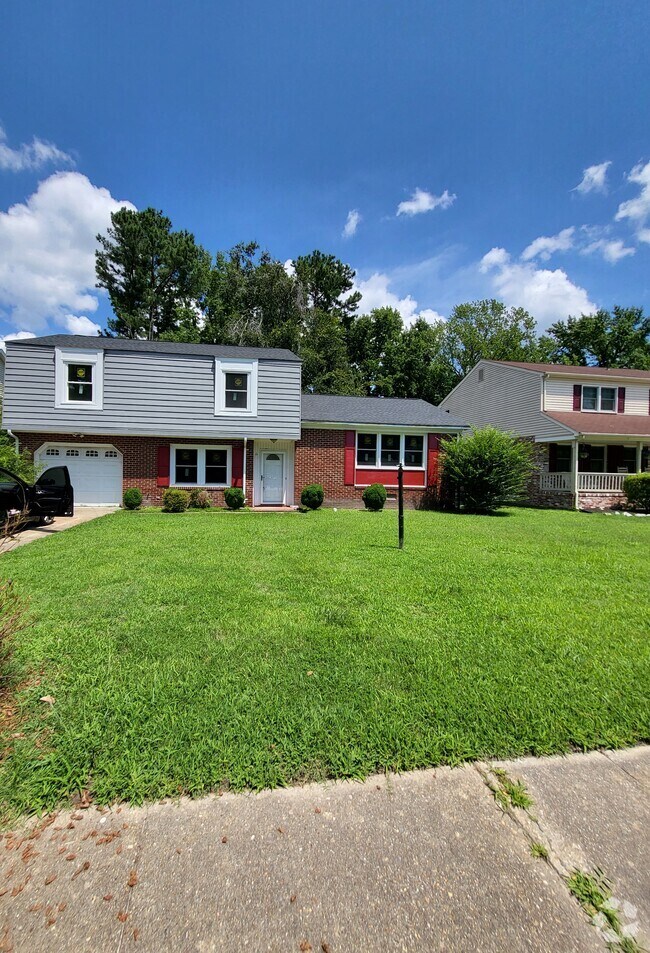 Charlene Woods Apartments for Rent with a Yard Hampton, VA 1