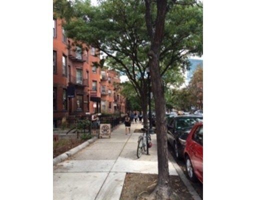 Building Photo - 301 Newbury St