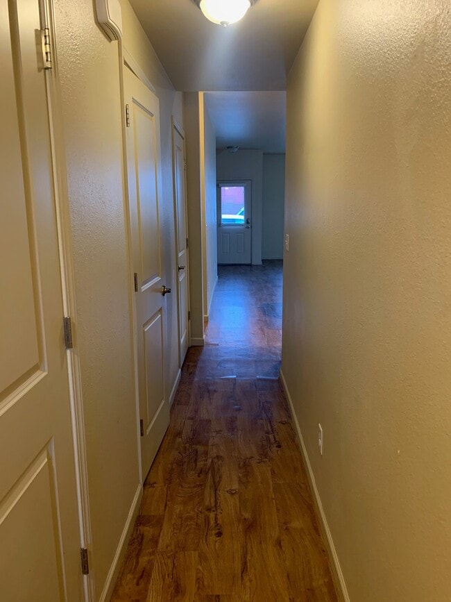 Building Photo - 3025 17th Ave W