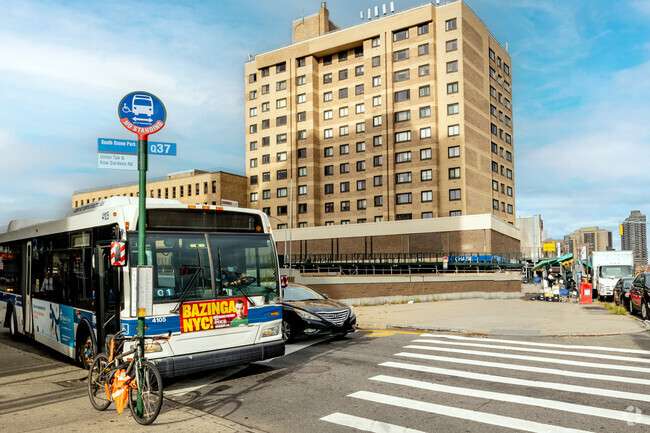Building Photo - Boulevard Towers Condominium