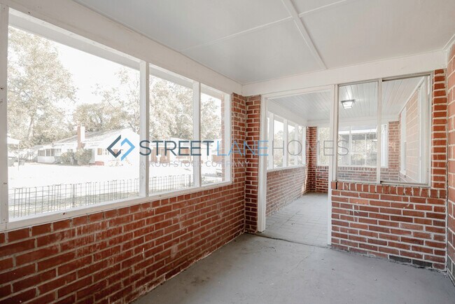 Foto del edificio - 2822 Hood St