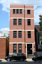 Building Photo - 904 W Erie St