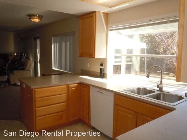 Building Photo - 5 br, 3 bath House - 13335  Betty Lee Way