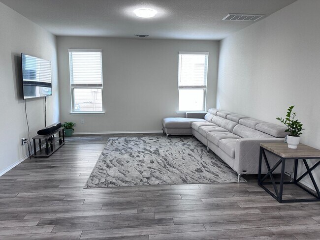 Foto del edificio - 4 Bedroom Single Family Home in Georgetown