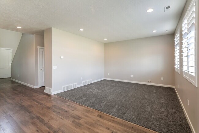 Foto del edificio - 1162 W Beacon Way