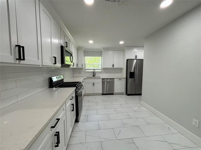 Foto del edificio - 10433 Plummer Dr