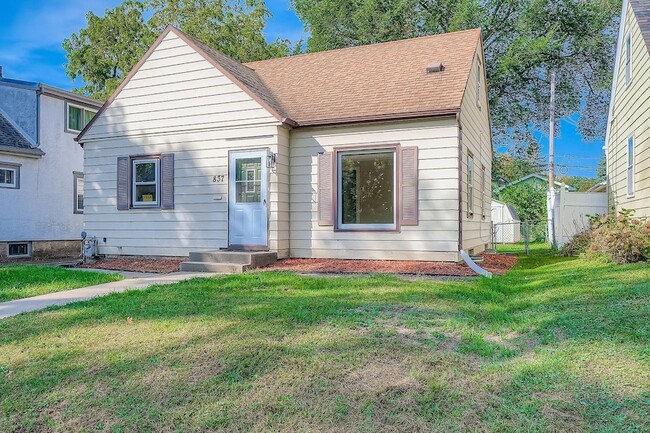 Building Photo - 837 Bidwell St