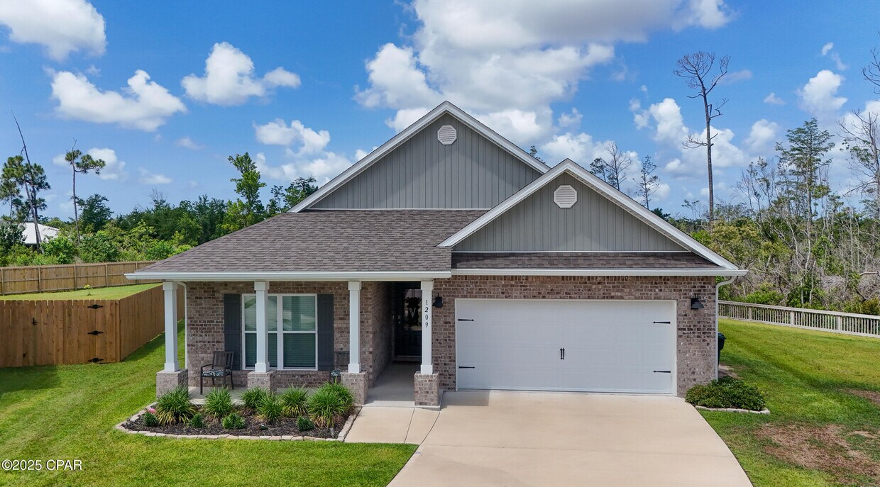 Foto principal - 1209 Conolly Blvd