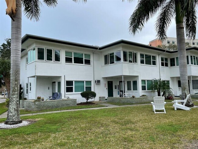 Foto del edificio - 497 1st St S