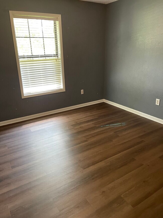 Foto del edificio - 206 Timber Ln St