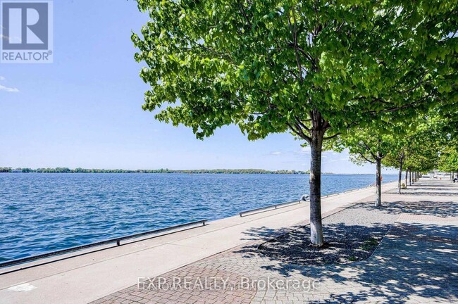 Building Photo - 39-139 Queens Quay E