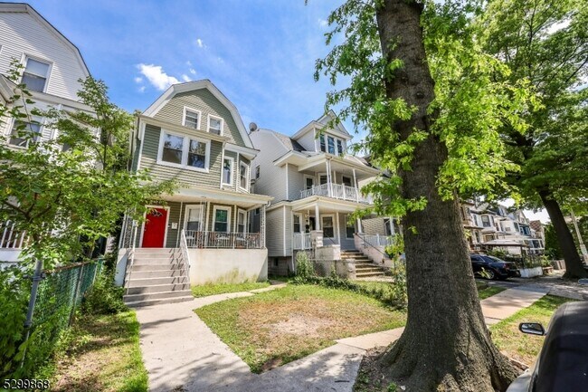 Foto del edificio - 52 Amherst St
