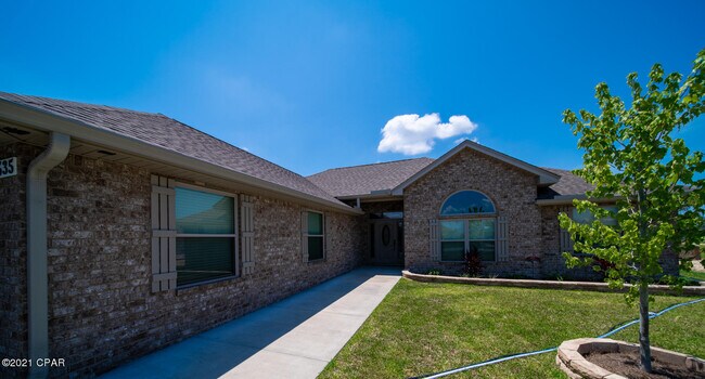 Building Photo - 4535 Bylsma Cir