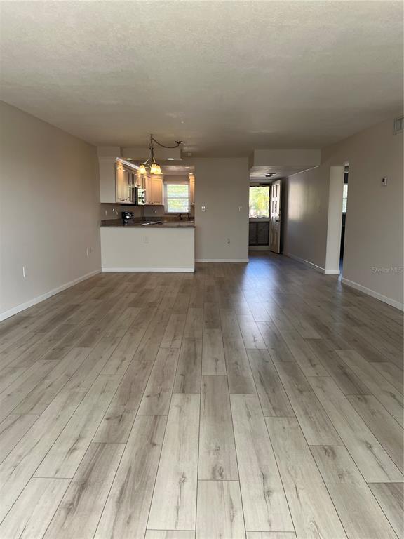 Foto del edificio - 601 McDonald Terrace