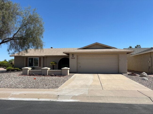 Foto del edificio - Spacious 3 bedroom Long Term Unfurnished home in Leisure World a 45+ Active Adult Resort Community