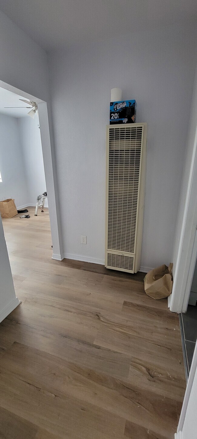 Foto del edificio - 1625 W 82nd St