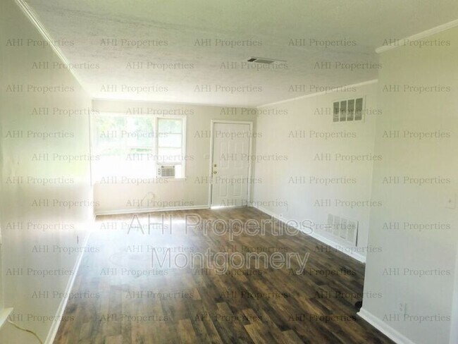 Foto del edificio - 3256 Upchurch Cir