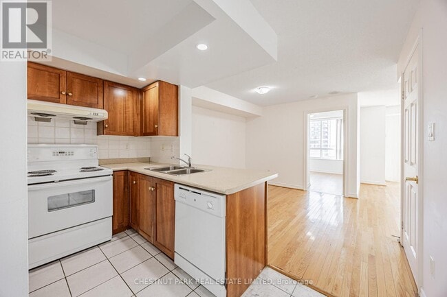 Building Photo - 125 Omni Dr