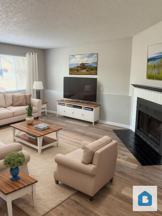 Primary Photo - Beautiful West Side 2-Bedroom Apartment