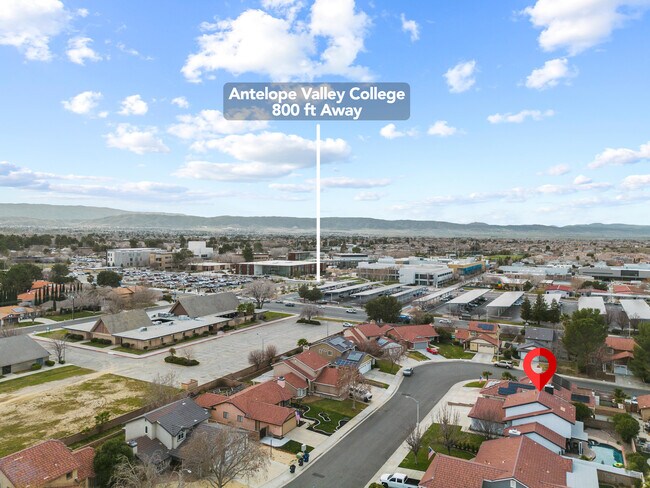 Building Photo - 2833 Springfield Pl