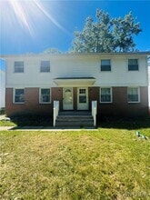 Building Photo - 167 Fairgreen Dr