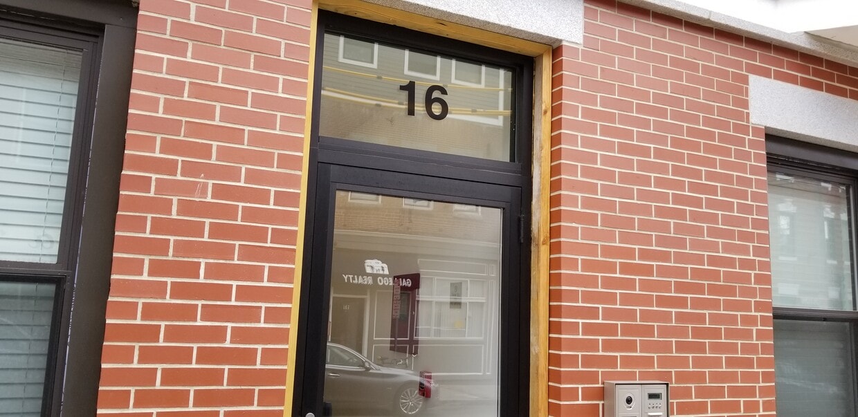 Main Entry - 16 5th St