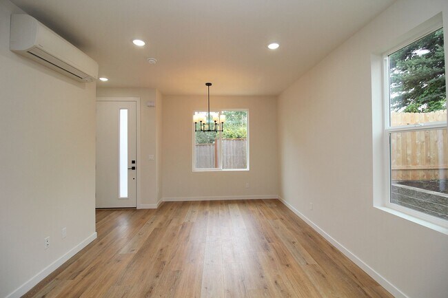 Foto del edificio - 5258-5264 NE 15th Ave