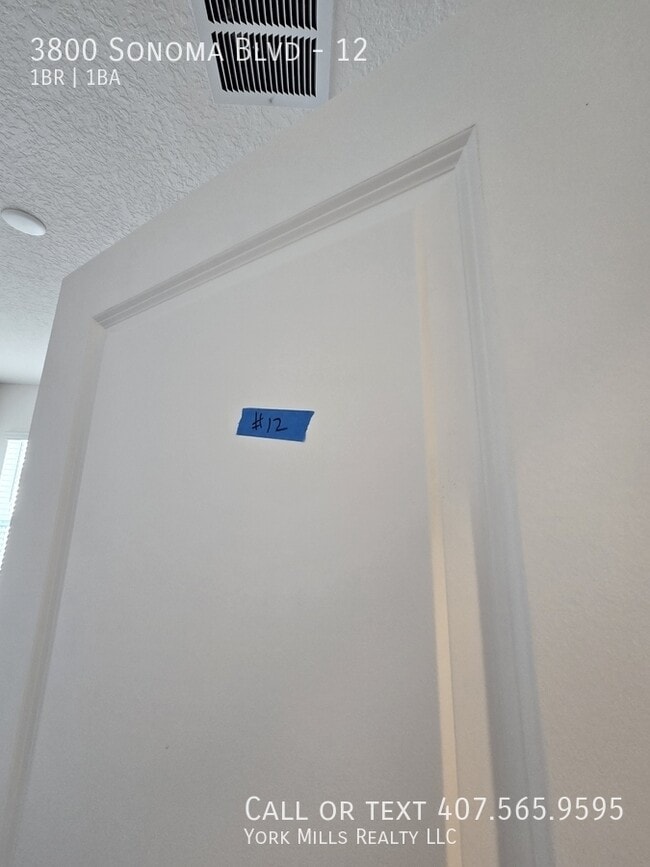 Foto del edificio - 3800 Sonoma Blvd