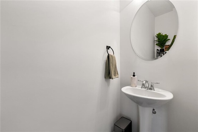 Foto del edificio - 2253 Triple Crown Ln
